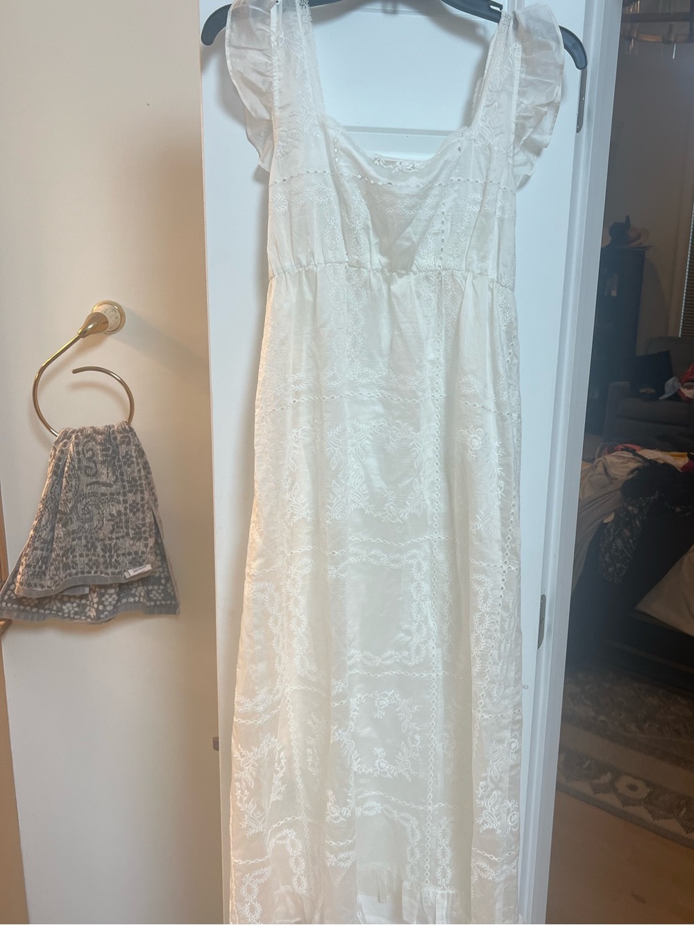 Rosalie Embroidered Midi Dress size sm - Picture 6 of 7